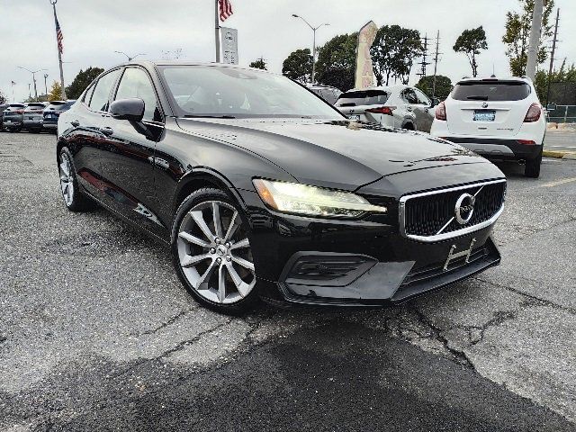 2019 Volvo S60 Momentum