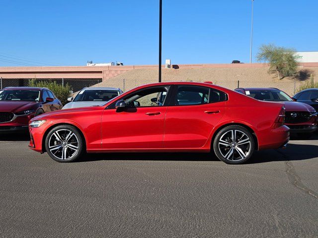 2019 Volvo S60 R-Design