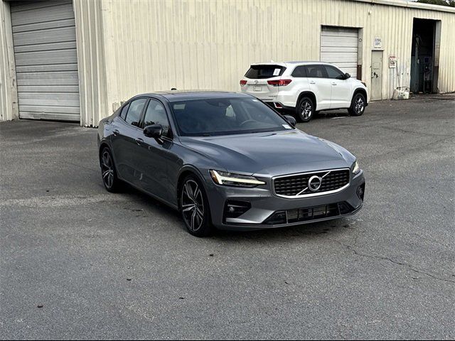 2019 Volvo S60 R-Design