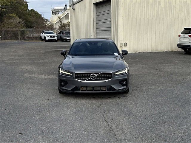 2019 Volvo S60 R-Design