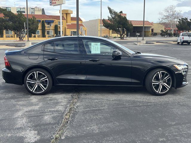 2019 Volvo S60 R-Design