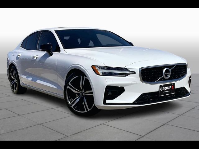 2019 Volvo S60 R-Design