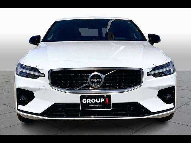 2019 Volvo S60 R-Design
