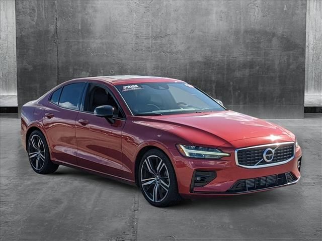 2019 Volvo S60 R-Design