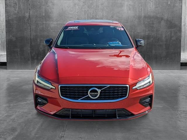 2019 Volvo S60 R-Design