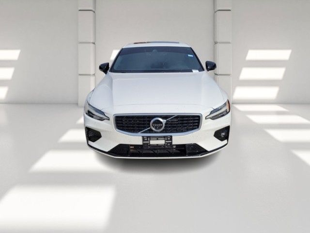 2019 Volvo S60 R-Design