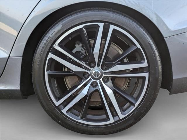2019 Volvo S60 R-Design