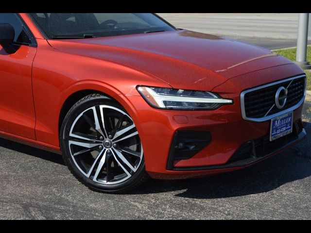 2019 Volvo S60 R-Design