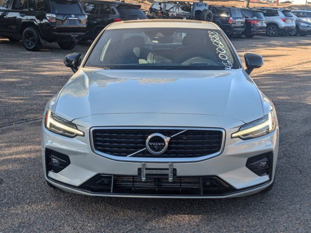 2019 Volvo S60 R-Design