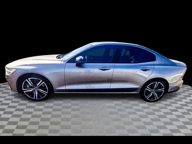 2019 Volvo S60 R-Design