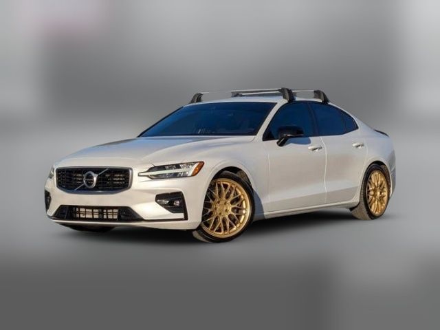 2019 Volvo S60 R-Design