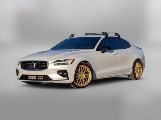 2019 Volvo S60 R-Design