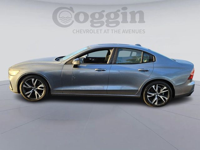 2019 Volvo S60 R-Design