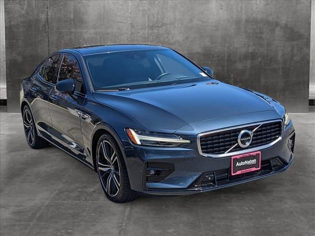 2019 Volvo S60 R-Design