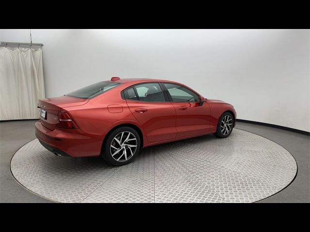 2019 Volvo S60 Momentum