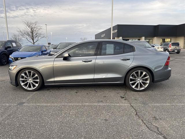 2019 Volvo S60 Momentum