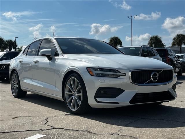 2019 Volvo S60 Momentum