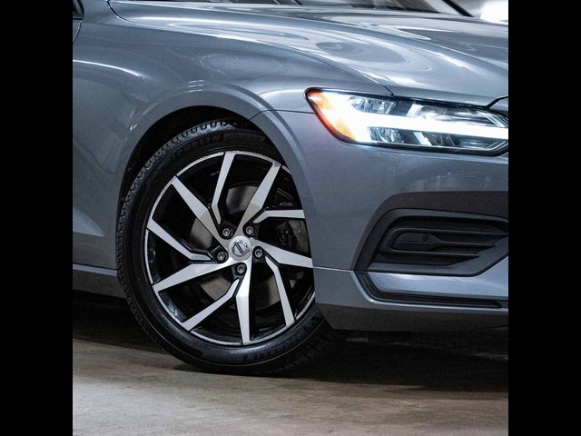 2019 Volvo S60 Momentum