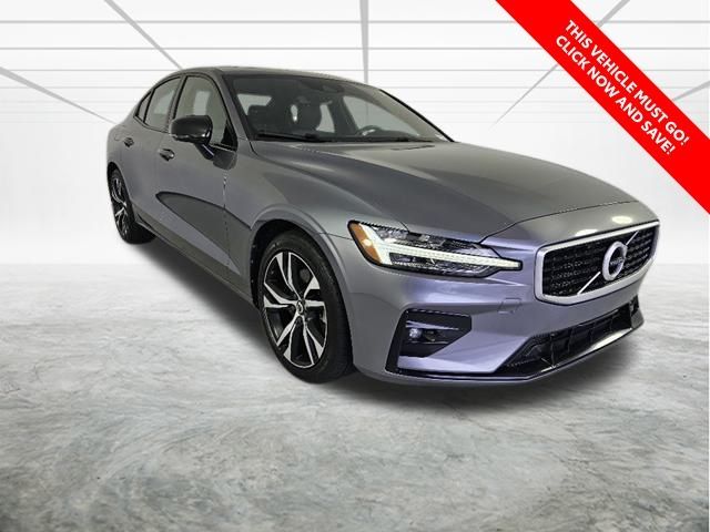 2019 Volvo S60 R-Design