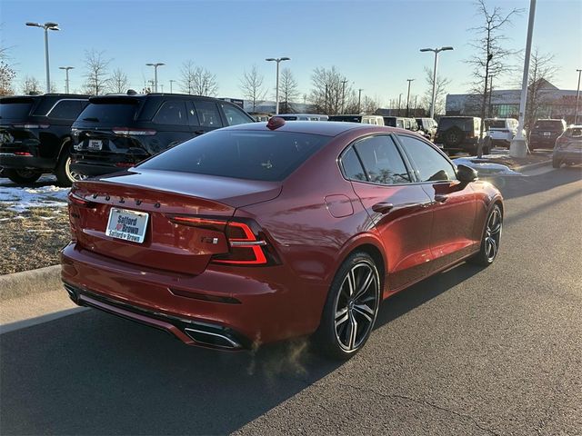 2019 Volvo S60 R-Design