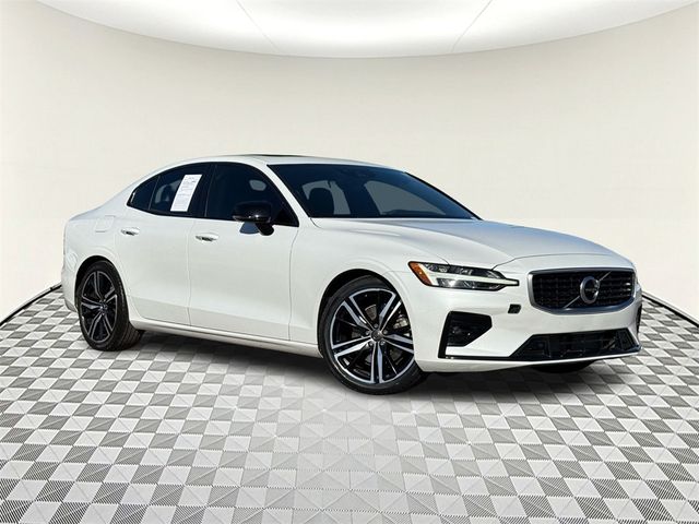 2019 Volvo S60 R-Design