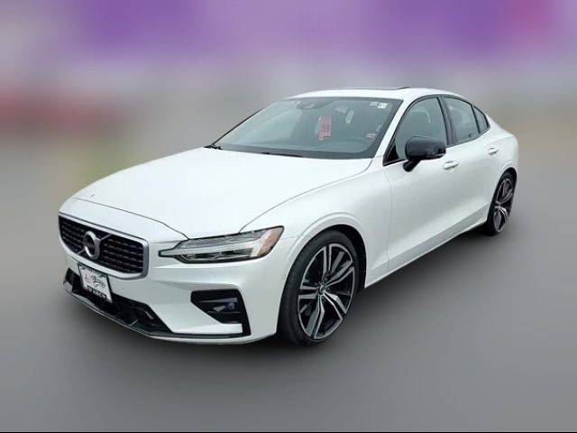 2019 Volvo S60 R-Design