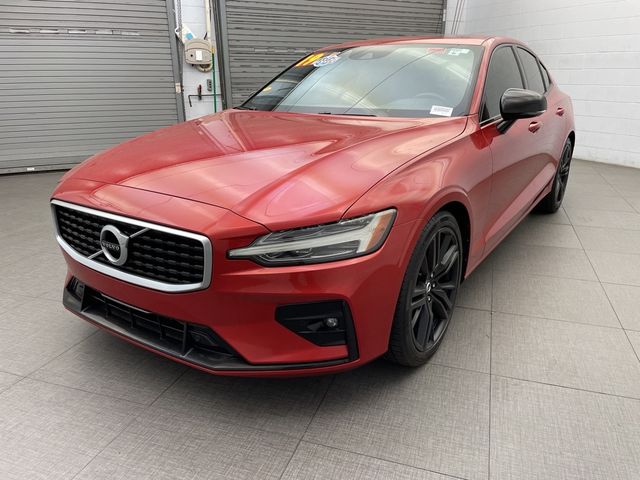 2019 Volvo S60 R-Design