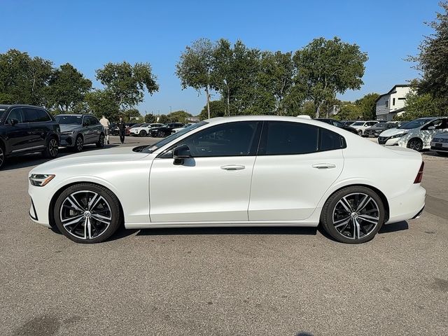 2019 Volvo S60 R-Design