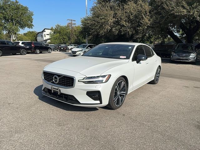 2019 Volvo S60 R-Design