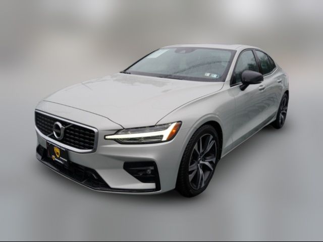 2019 Volvo S60 R-Design