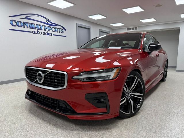 2019 Volvo S60 R-Design