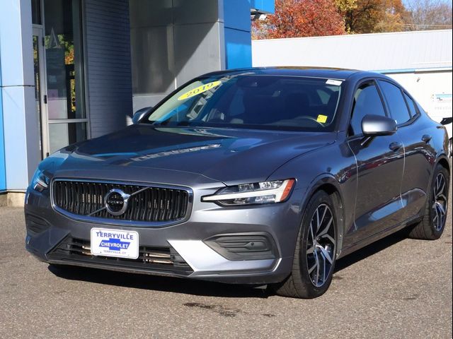 2019 Volvo S60 Momentum