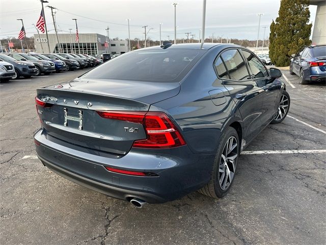 2019 Volvo S60 Momentum