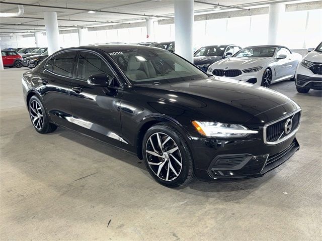 2019 Volvo S60 Momentum