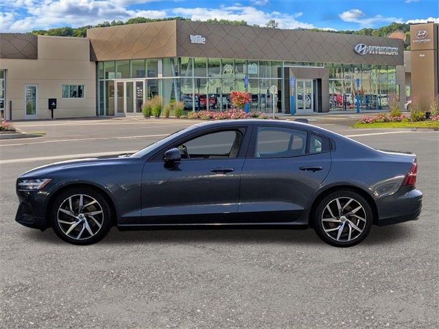 2019 Volvo S60 Momentum