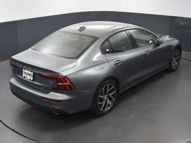 2019 Volvo S60 Momentum