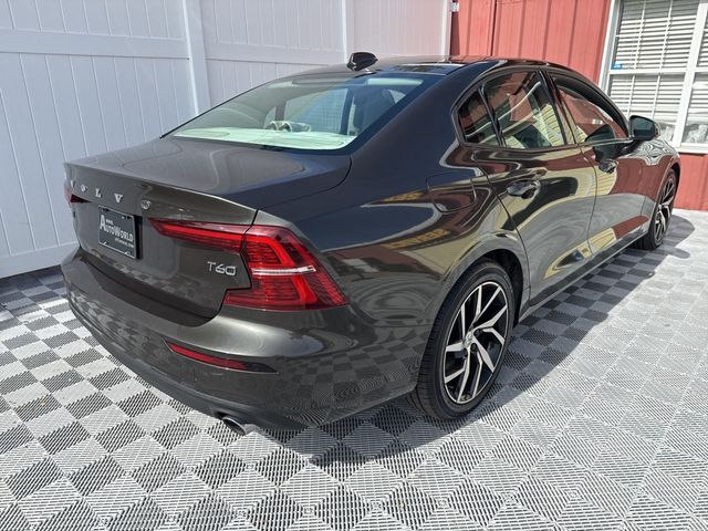 2019 Volvo S60 Momentum