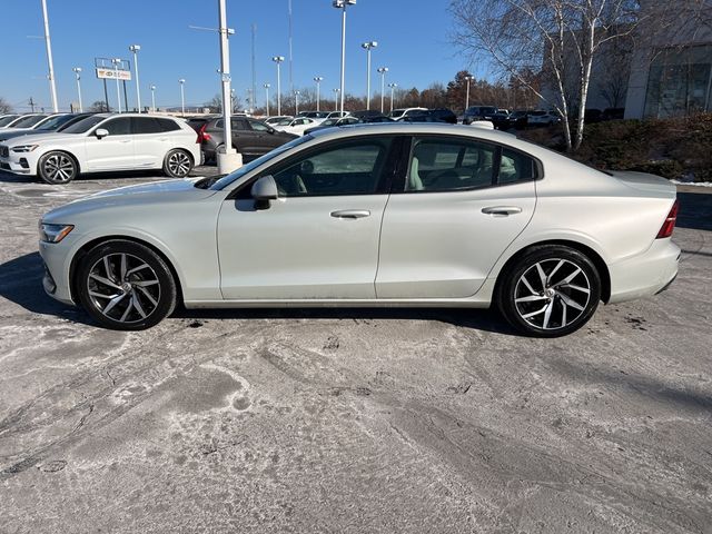 2019 Volvo S60 Momentum