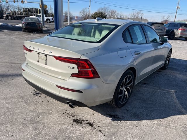 2019 Volvo S60 Momentum