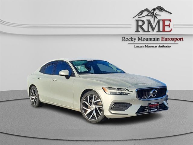 2019 Volvo S60 Momentum