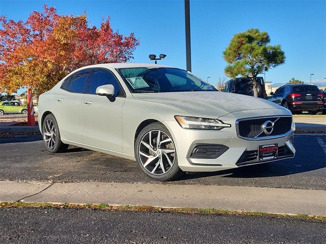 2019 Volvo S60 Momentum