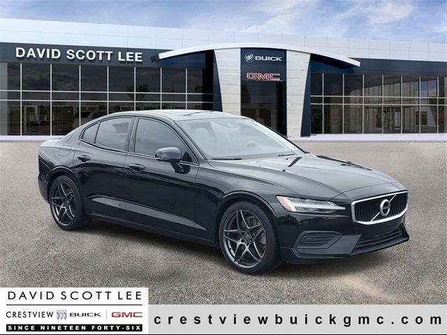 2019 Volvo S60 Momentum