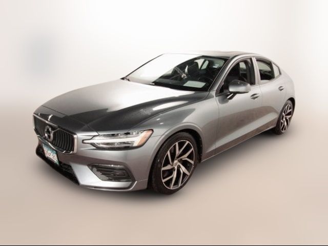 2019 Volvo S60 Momentum