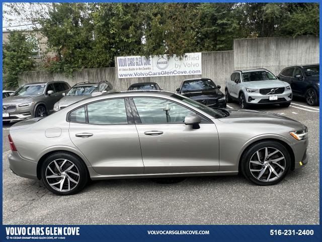 2019 Volvo S60 Momentum