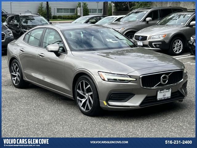 2019 Volvo S60 Momentum