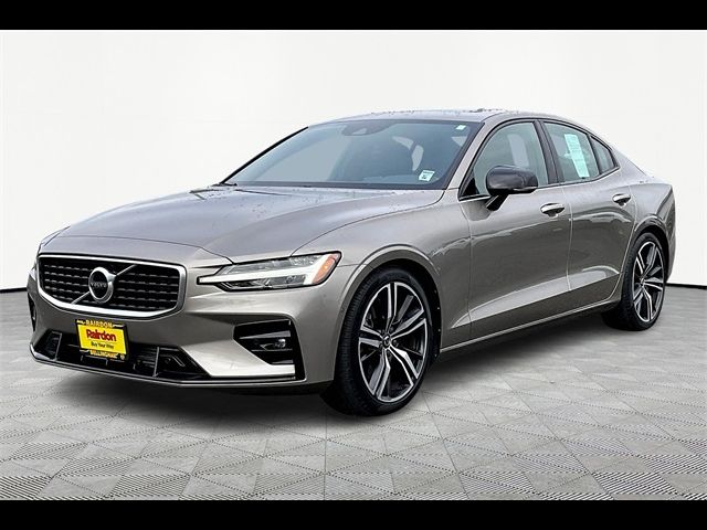 2019 Volvo S60 R-Design