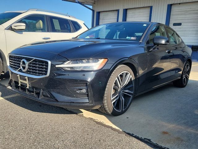 2019 Volvo S60 R-Design