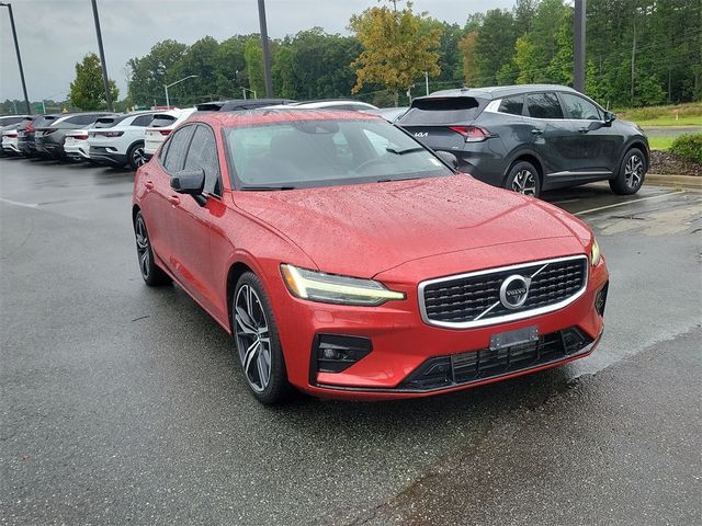 2019 Volvo S60 R-Design