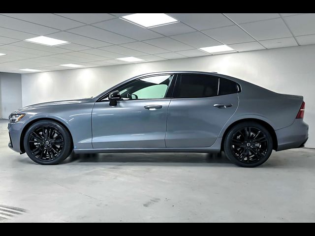 2019 Volvo S60 R-Design