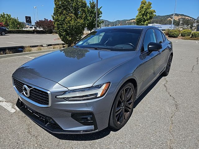 2019 Volvo S60 R-Design